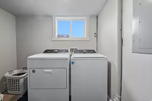 652 W Gardenia Dr, Midvale, UT 84047 - Photo 23