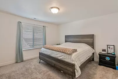 4252 W Anasazi Park Ct, Riverton, UT 84096 - Photo 15