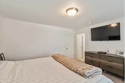 4252 W Anasazi Park Ct, Riverton, UT 84096 - Photo 17