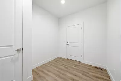 2397 W Marvs Cv, West Valley, UT 84119 - Photo 31