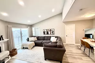 490 E 700 S, Clearfield, UT 84015 - Photo 7