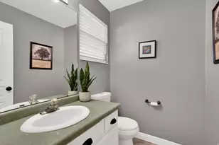 56 W 200 N, Centerville, UT 84014 - Photo 13