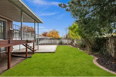 2095 E Rolling Knolls Way S, Salt Lake City, UT 84121 - Photo 33