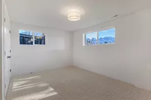 2095 E Rolling Knolls Way S, Salt Lake City, UT 84121 - Photo 17