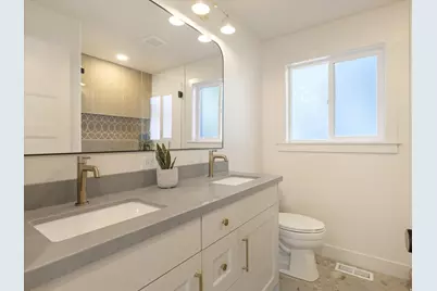 2095 E Rolling Knolls Way S, Salt Lake City, UT 84121 - Photo 9