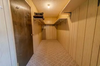 233 W 300 N, Duchesne, UT 84021 - Photo 17