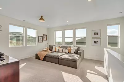 1701 W Oakridge Cir, Lehi, UT 84043 - Photo 25