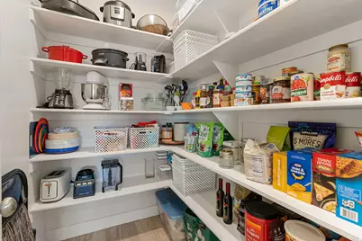 2046 N Vista Dr, Washington, UT 84780 - Photo 17