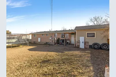 324 Fairlane Dr, Tooele, UT 84074 - Photo 17