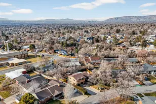 4090 S Monarch Way E, Holladay, UT 84124 - Photo 49