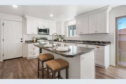 886 S 1240 E, Spanish Fork, UT 84660 - Photo 9