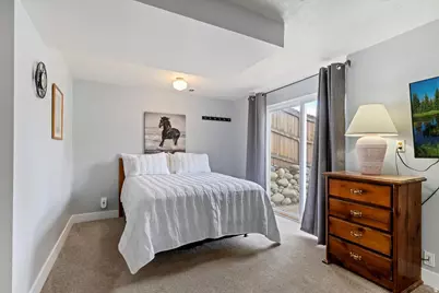 8931 S Quail Hollow Dr, Sandy, UT 84093 - Photo 23