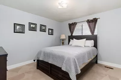 8931 S Quail Hollow Dr, Sandy, UT 84093 - Photo 17