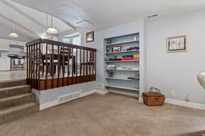 8931 S Quail Hollow Dr, Sandy, UT 84093 - Photo 11