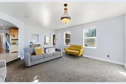 75 S Hillside Dr, Elk Ridge, UT 84651 - Photo 3