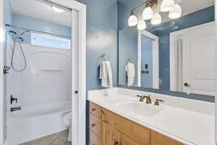 75 S Hillside Dr, Elk Ridge, UT 84651 - Photo 17