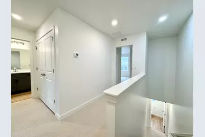 1682 N 1600 W, Layton, UT 84041 - Photo 9