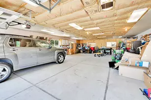 3139 N Pelican Dr, Farr West, UT 84404 - Photo 41