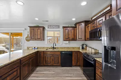 4367 W 5300 S, Hooper, UT 84315 - Photo 15