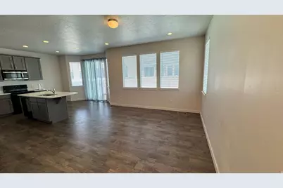 164 N 450 W, American Fork, UT 84003 - Photo 3