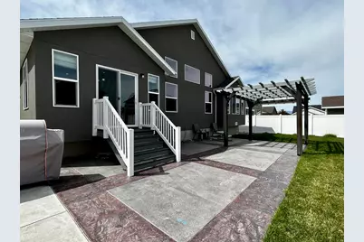 2045 E Mine Rock Rd, Lake Point, UT 84074 - Photo 23