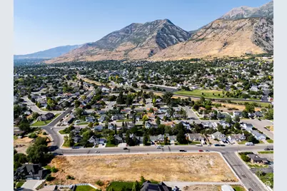 170 E 800 N #3, Lindon, UT 84042 - Photo 3