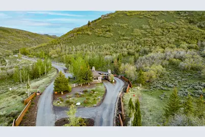 4314 Pinnacle Sky Loop #36, Park City, UT 84098 - Photo 9