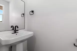 1075 W Audrey Ln S, Woods Cross, UT 84087 - Photo 21