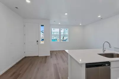 1339 E 1670 N #818, Payson, UT 84651 - Photo 3