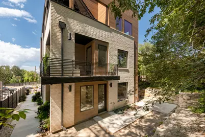 4445 S Holladay Park Ln, Holladay, UT 84124 - Photo 3