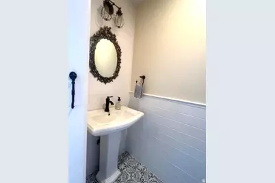 135 E 200 N, Beaver, UT 84713 - Photo 33