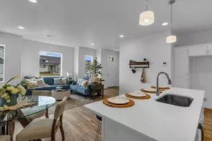 1651 W 2700 S, Syracuse, UT 84075 - Photo 15