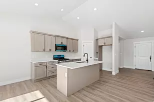 886 E 100 S, Mount Pleasant, UT 84647 - Photo 7