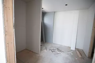 1063 W Audrey Ln S, Woods Cross, UT 84087 - Photo 13