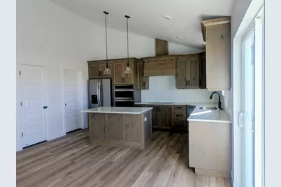 1877 N Mantel Way #402, Tooele, UT 84074 - Photo 11