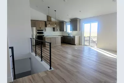 1877 N Mantel Way #402, Tooele, UT 84074 - Photo 13