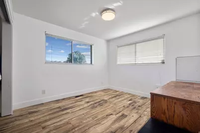 1185 E Hillcrest Dr, Springville, UT 84663 - Photo 15