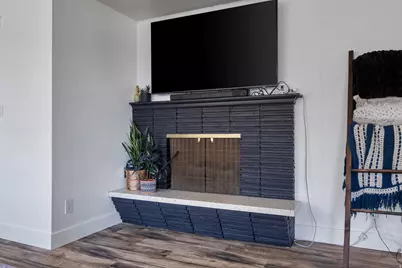 1185 E Hillcrest Dr, Springville, UT 84663 - Photo 5