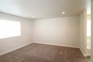 1874 W Parkview Dr, Syracuse, UT 84075 - Photo 9