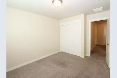 1874 W Parkview Dr, Syracuse, UT 84075 - Photo 17