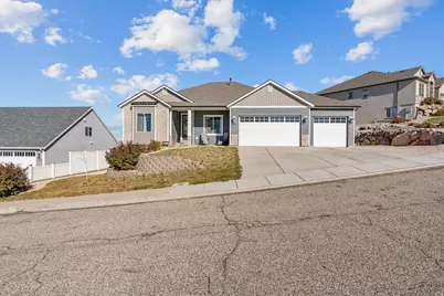 3354 W Kingsbury Dr, Cedar City, UT 84720 - Photo 1