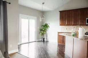 3334 S Peregrine Trail, Saratoga Springs, UT 84045 - Photo 5