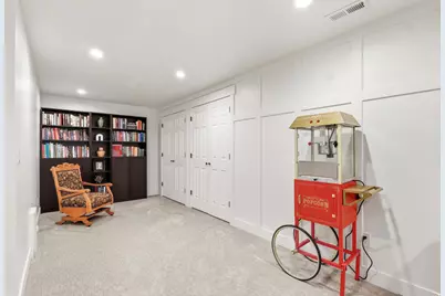 383 S 950 W, Layton, UT 84041 - Photo 29