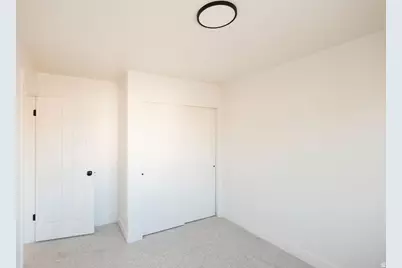 1012 W 2525 N, Layton, UT 84041 - Photo 9