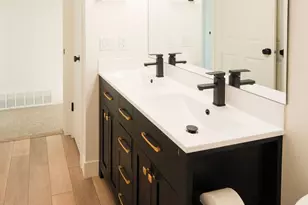 1012 W 2525 N, Layton, UT 84041 - Photo 19