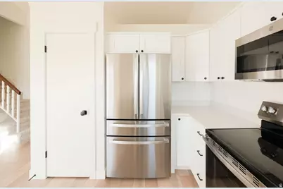 1012 W 2525 N, Layton, UT 84041 - Photo 11