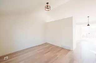 1012 W 2525 N, Layton, UT 84041 - Photo 7