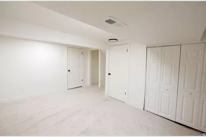 1012 W 2525 N, Layton, UT 84041 - Photo 11