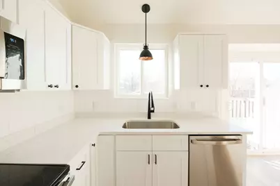 1012 W 2525 N, Layton, UT 84041 - Photo 13