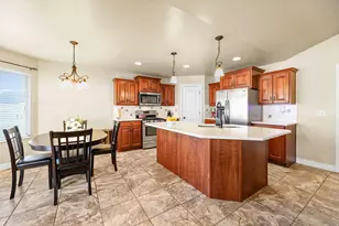 3942 N 2650 W, Farr West, UT 84404 - Photo 9